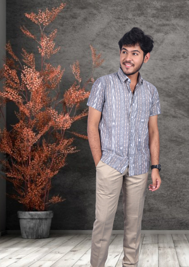 Hand-woven Sambalpuri Cotton Men's Half-sleeve Shirt in Grey